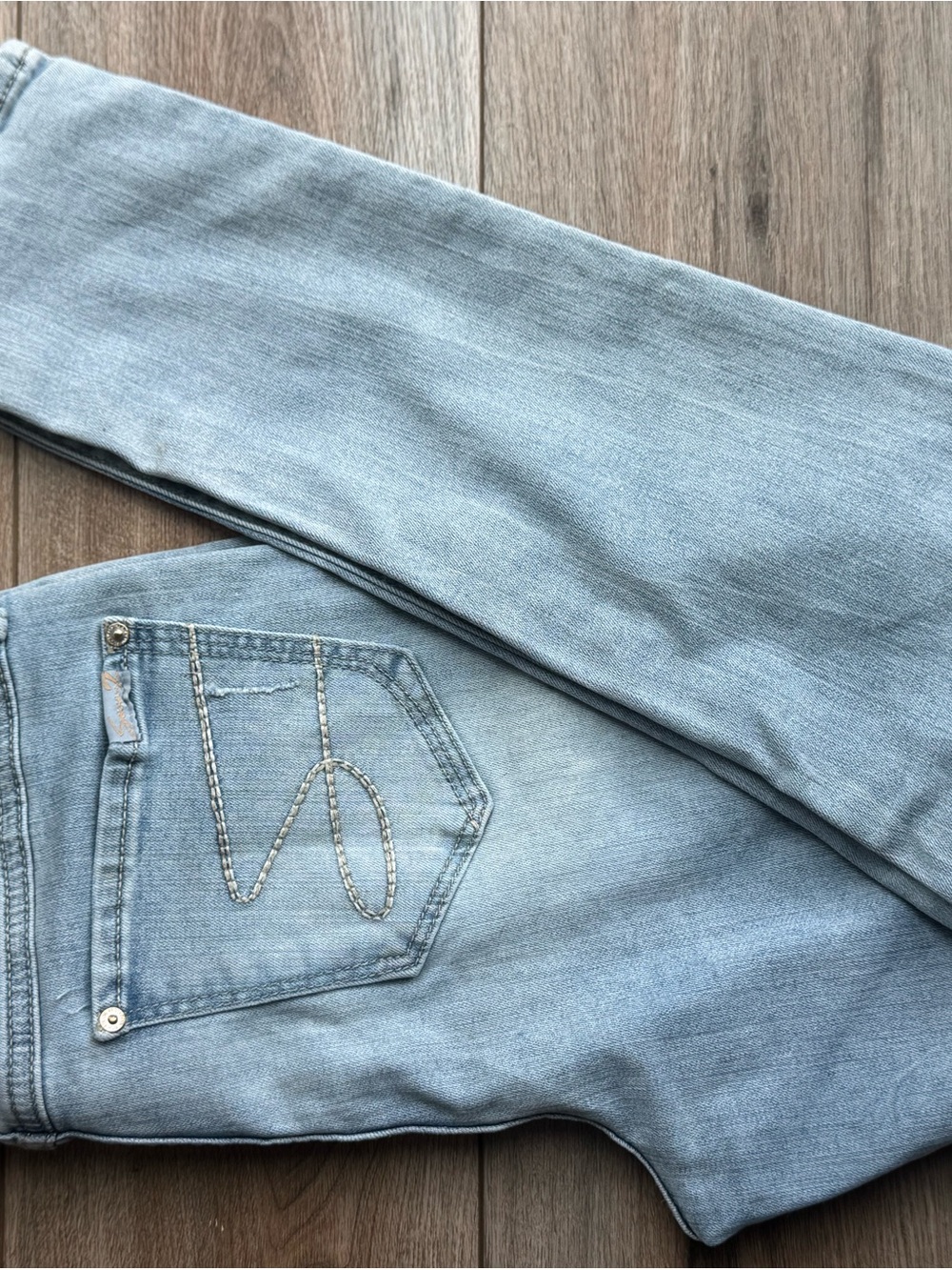 Seven7 Light Blue Women’s Skinny Jeans